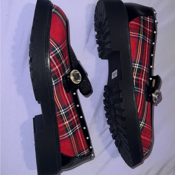 12WW Betsey Johnson plaid buckle loafer New Never worn! - Picture 2 of 5